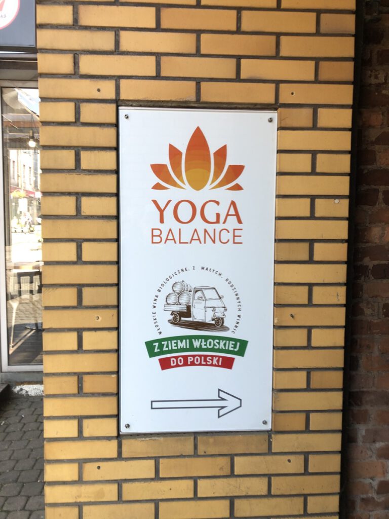 Reklama dla studia Yoga Balance w Chorzowie plate