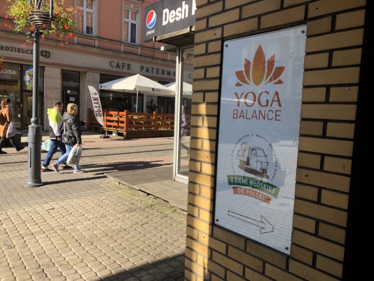 Reklama dla studia Yoga Balance w Chorzowie