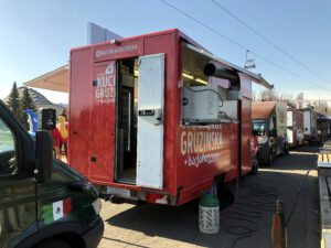 Oklejanie auta - foodtruck